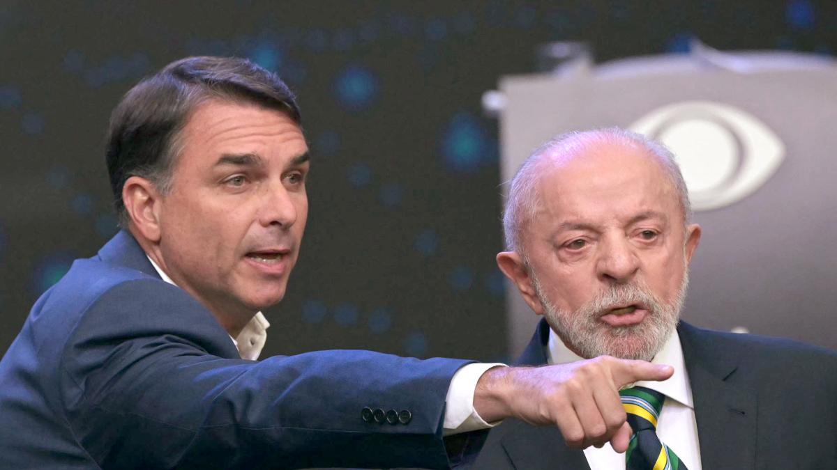 Lula da Silva y Flávio Bolsonaro protagonizan un tenso debate presidencial con acusaciones de corrupción en Brasil
