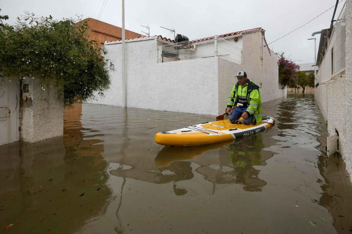 Lluvias torrenciales en España dejan una mujer fallecida