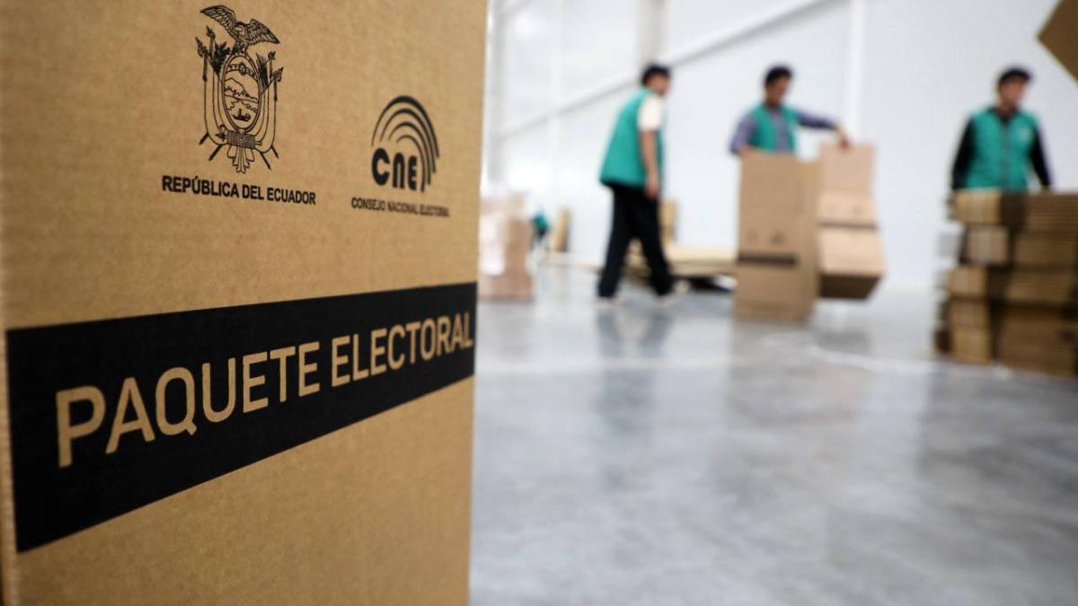 CNE define 2.500 recintos electorales alternos para suplir a los que se verían afectados por el fenómeno de El Niño